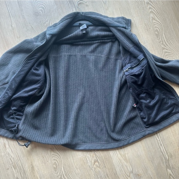 Patagonia Men’s Radiant Jacket medium Gray Full Zip Fleece polartec Casual - Picture 8 of 11